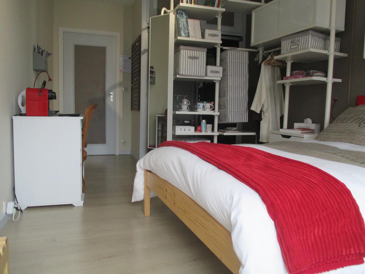 B&B La Chambre Du Ropieur Mons Exterior photo